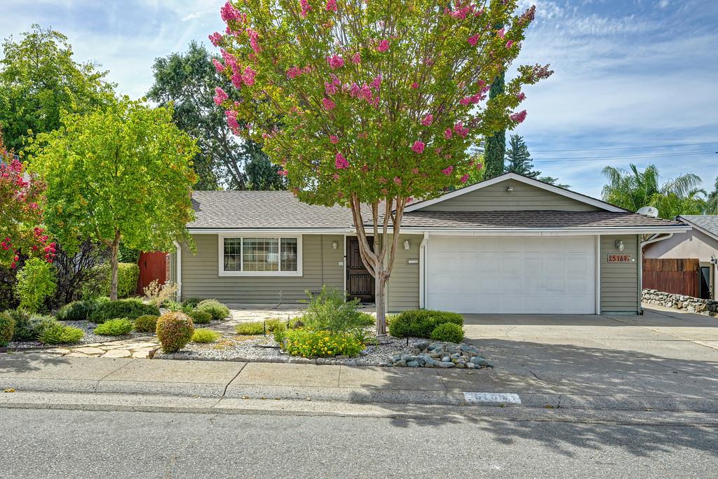 5169 Rabeneck Way Fair Oaks, CA 95628 - Photo 5 of 78 Gallery Image 5
