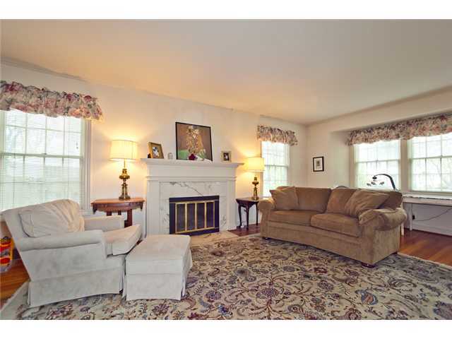 1598 Doone Road Columbus, OH 43221 - Photo 2 of 20 Gallery Image 2
