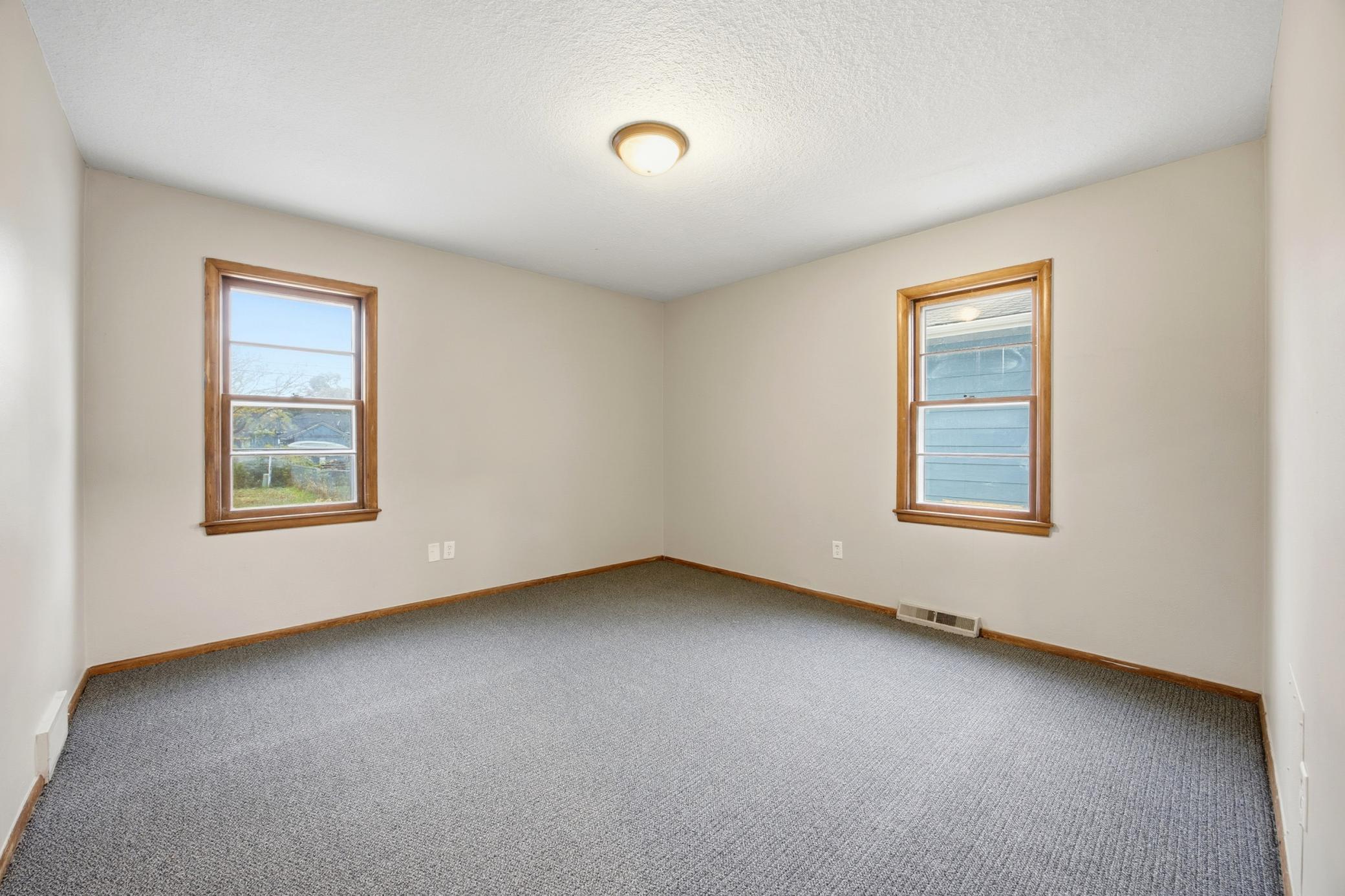 1316 8th Street North Fargo, ND 58102 - Photo 11 of 34