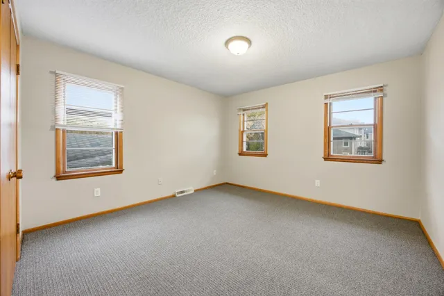 $274,900 | 1316 8th Street North, Fargo, ND 58102