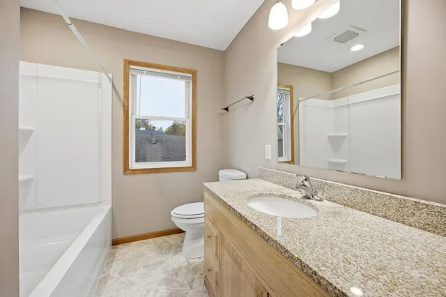 $274,900 | 1316 8th Street North, Fargo, ND 58102