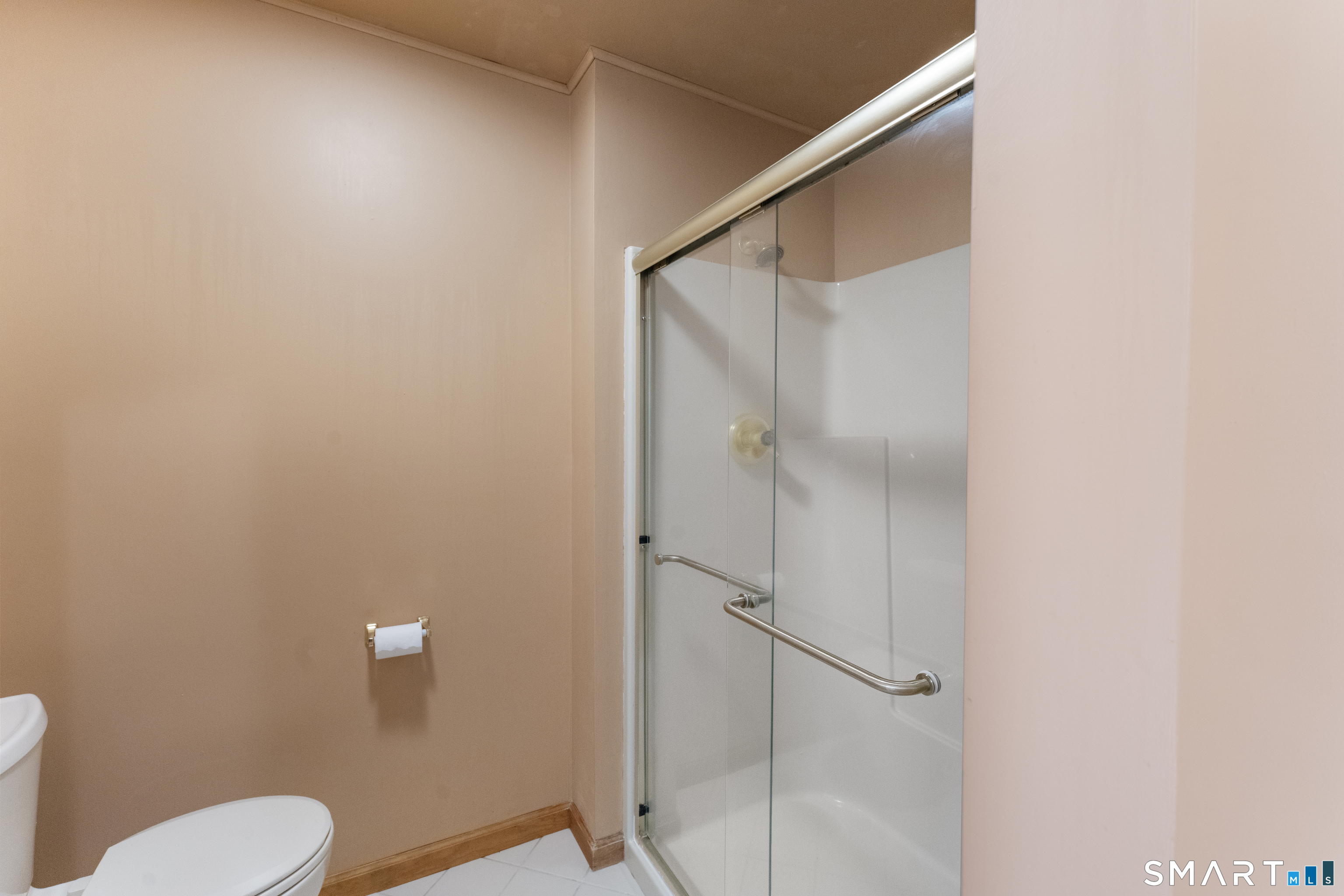 202 West Road Salem, CT 06420 - Photo 9 of 40