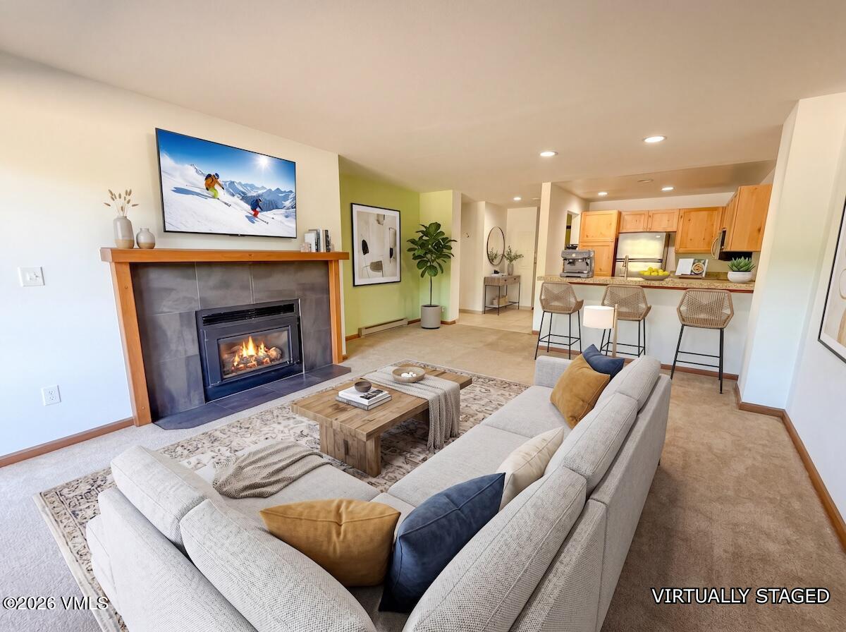 137 Benchmark Road, Unit 216 Avon, CO 81620 - Photo 3 of 12 Seasons216