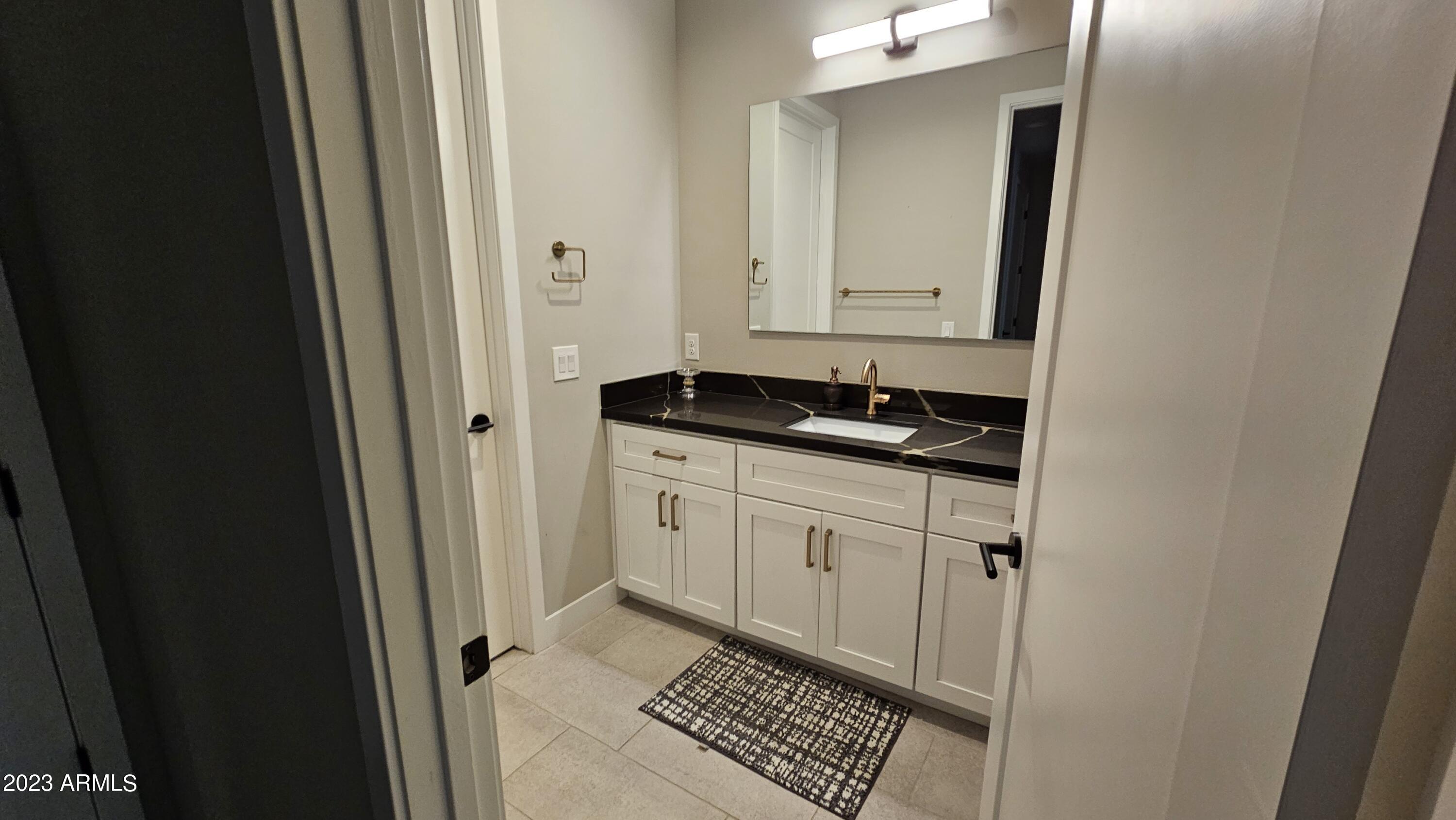 1111 East Missouri Avenue, Unit 3 Phoenix, AZ 85014 - Photo 18 of 33 20230525_124133