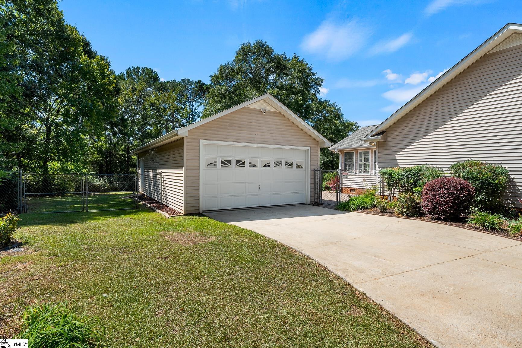 617 Walnut Way Anderson, SC 29626 - Photo 38 of 50 Gallery Image 38