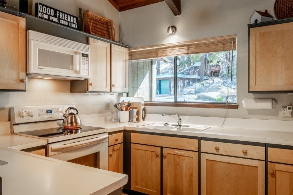 94 John Muir Road, Unit 131 Mammoth Lakes, CA 93546 - Photo 17 of 50 Gallery Image 17