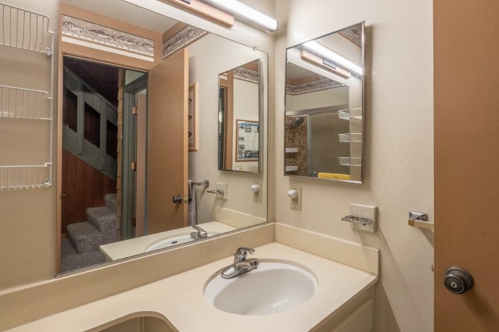 94 John Muir Road, Unit 131 Mammoth Lakes, CA 93546 - Photo 24 of 50 Gallery Image 24