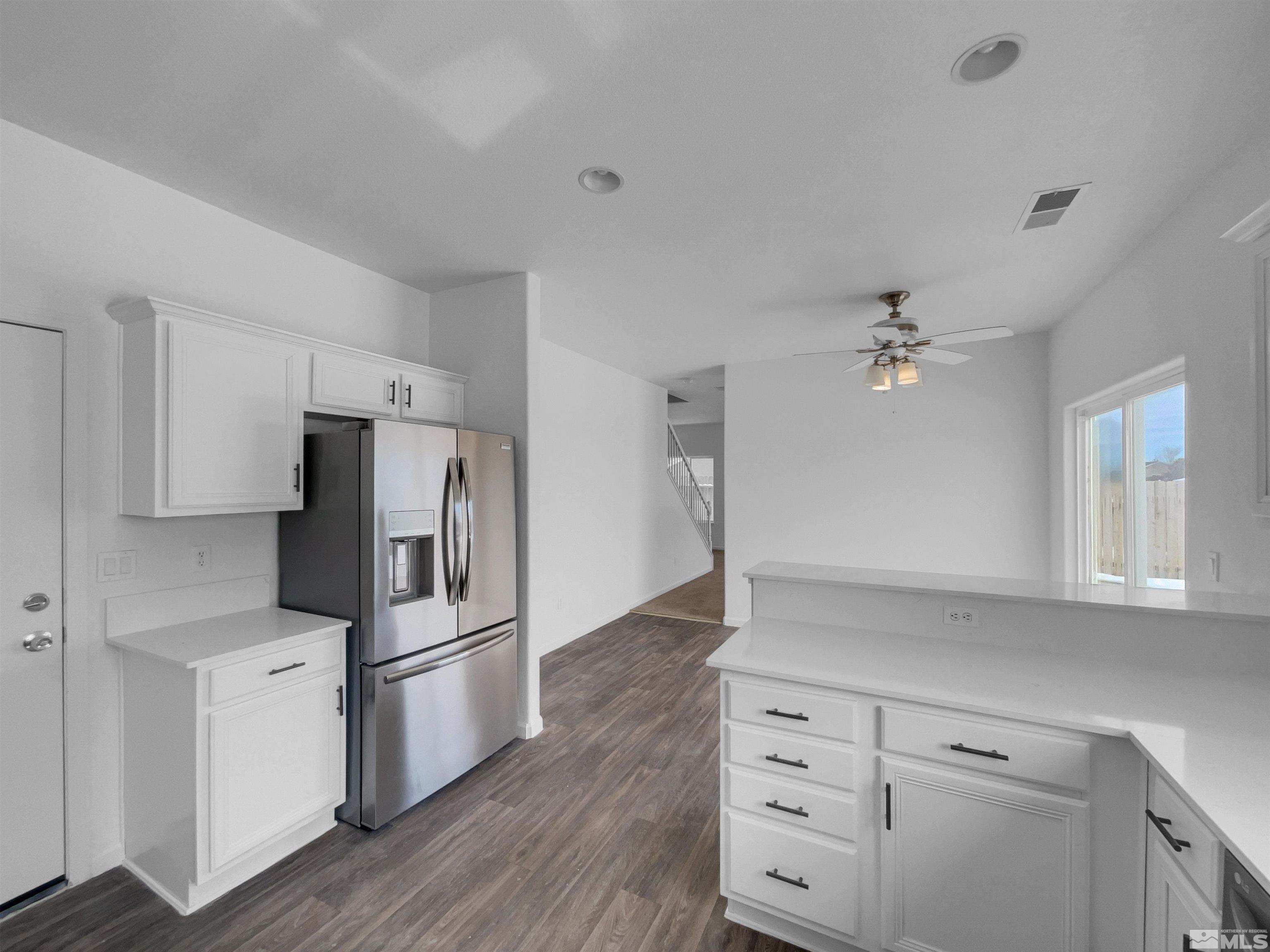 1488 Orca Way Reno, NV 89506 - Photo 4 of 22 Photo 4