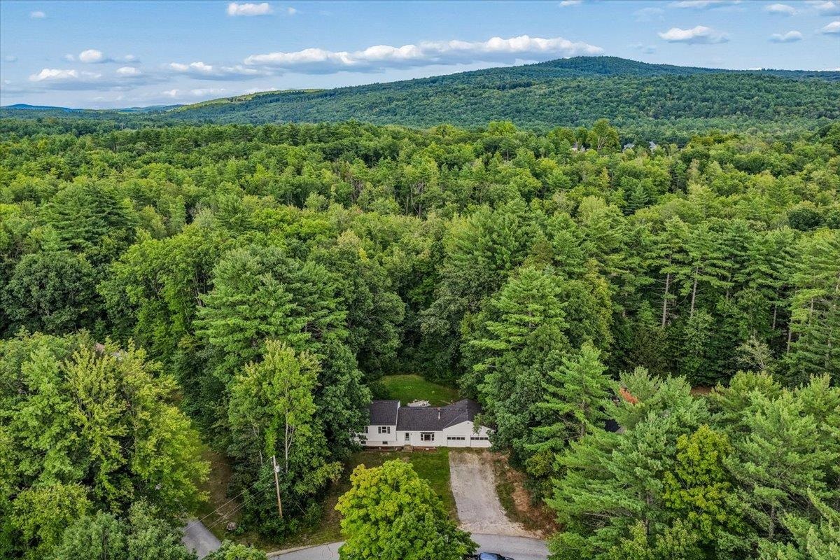 62 Pine Ridge Road Hillsborough, NH 03244 - Photo 5 of 42 Gallery Image 5