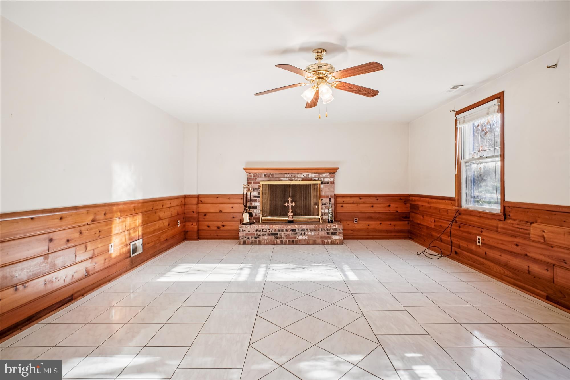 6144 Chesterbrook Road McLean, VA 22101 - Photo 17 of 50 a living room with furniture
