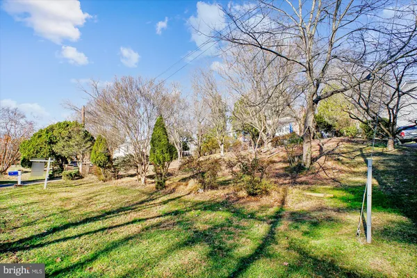$1,475,000 | 6144 Chesterbrook Road, McLean, VA 22101