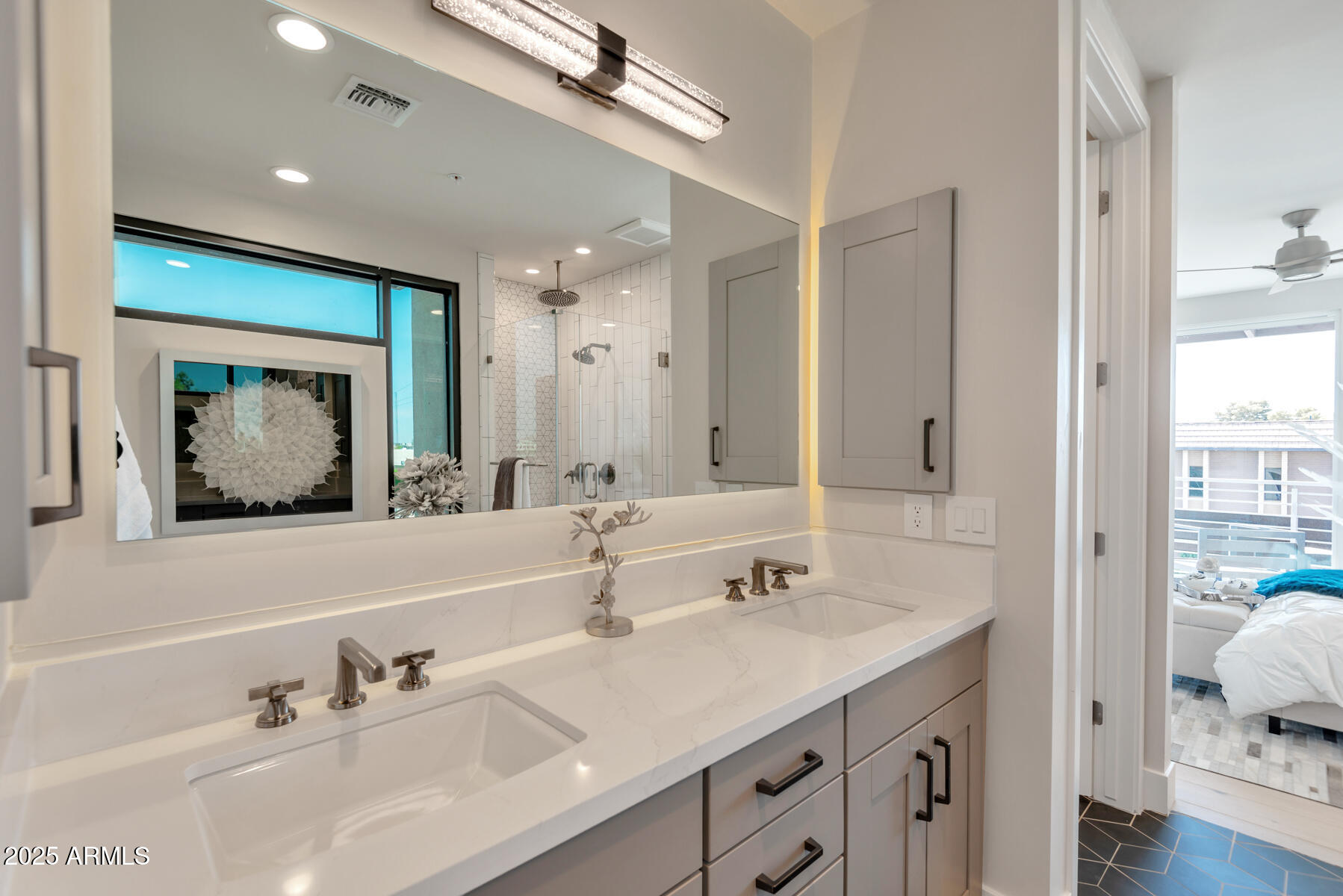 7550 East Osborn Road, Unit 1001 Scottsdale, AZ 85251 - Photo 5 of 23 5 QPT Photos - DSC_9440