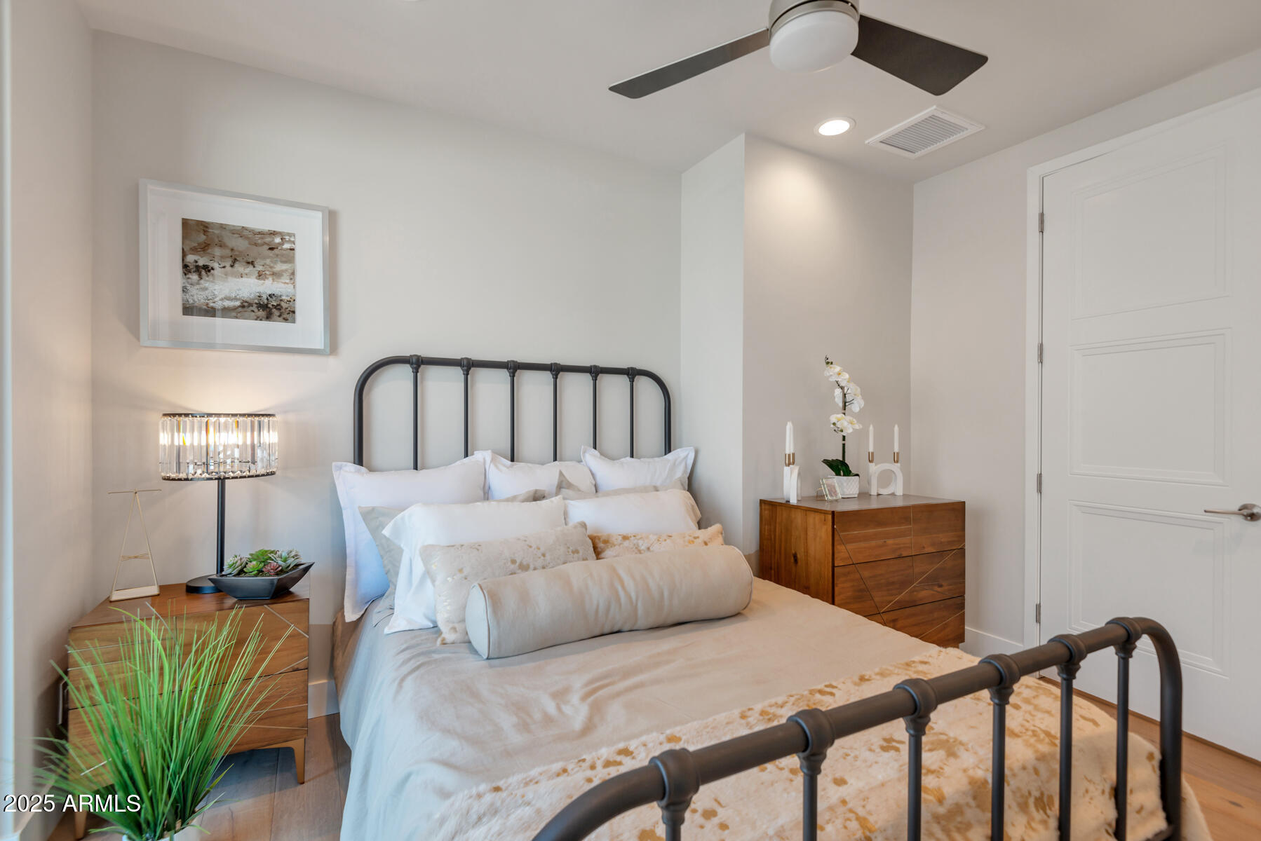 7550 East Osborn Road, Unit 1001 Scottsdale, AZ 85251 - Photo 10 of 23 10 QPT Photos - DSC_9431