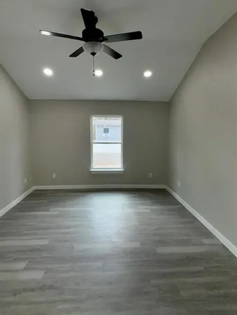 $219,900 | 1844 West Houston Street, Paris, TX 75460