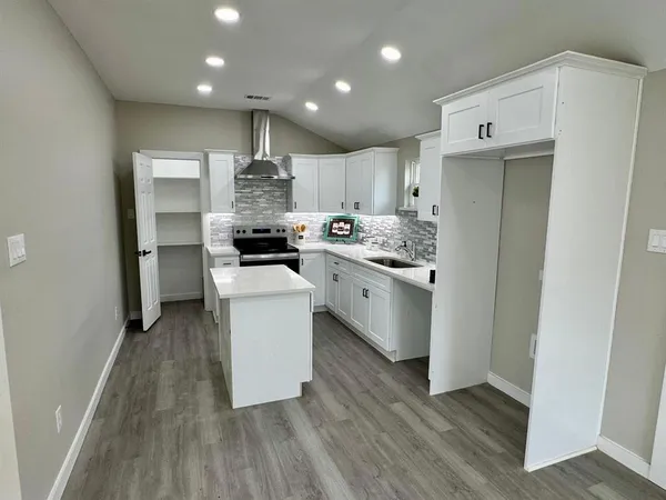 $219,900 | 1844 West Houston Street, Paris, TX 75460