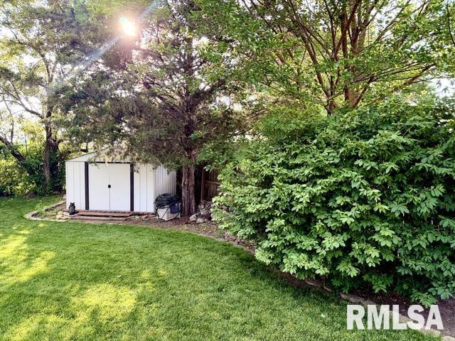 75 Roundtable Road Springfield, IL 62704 - Photo 21 of 26