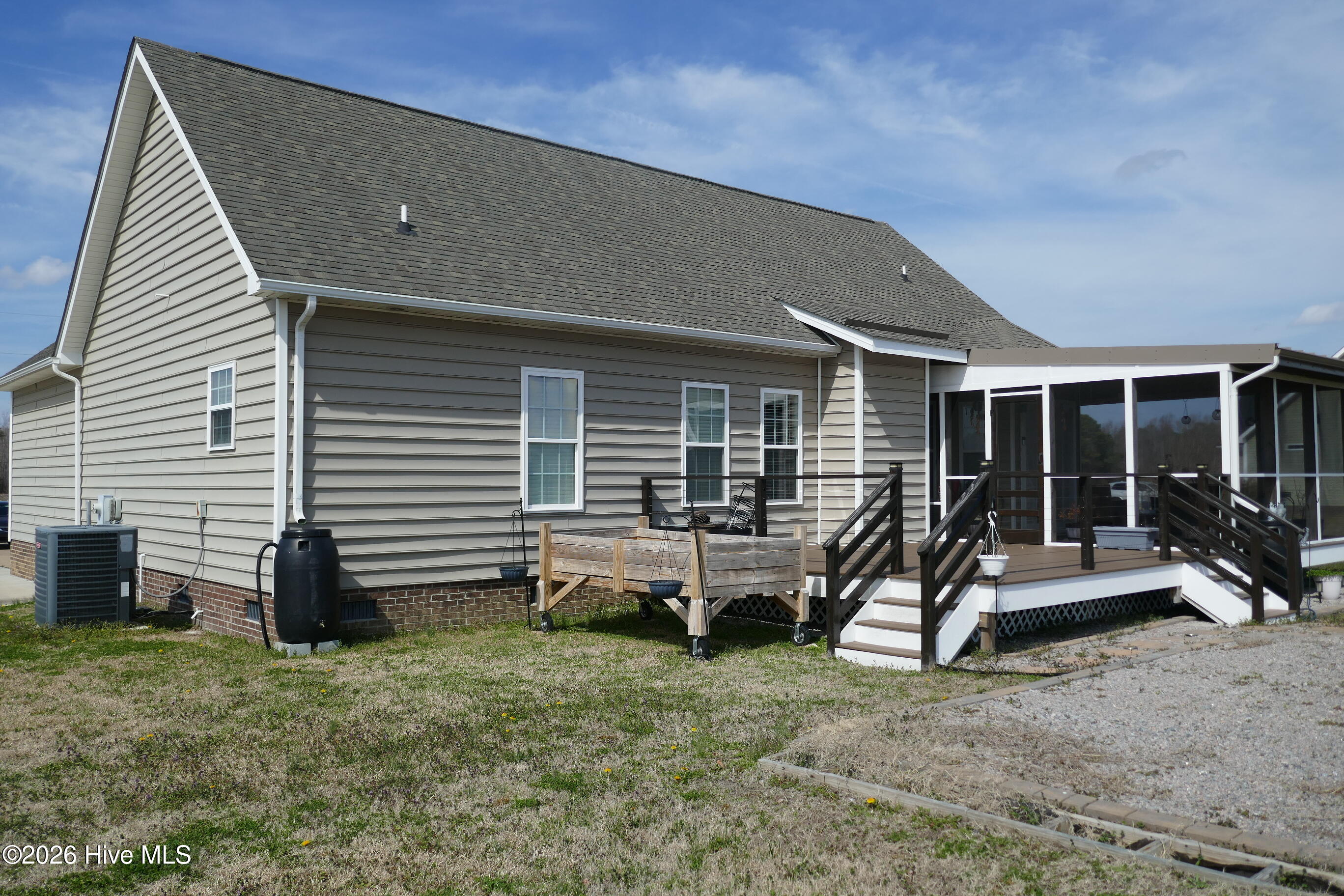 606 Trotman Road Shawboro, NC 27973 - Photo 4 of 16 P1070793