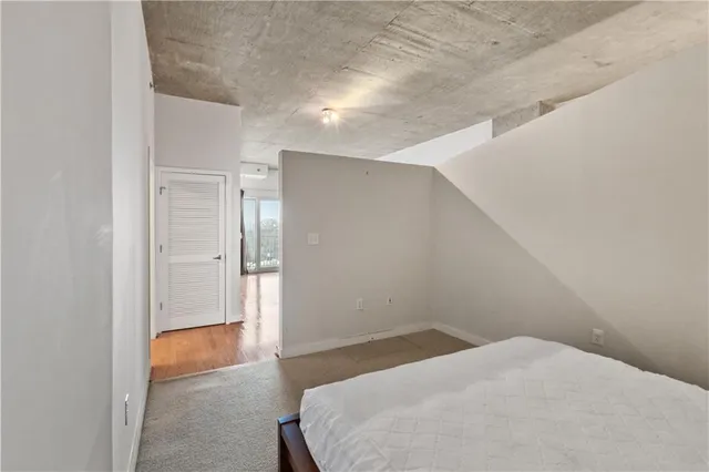 a view of an empty walk in closet