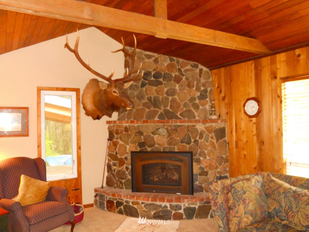 11176 Happy Valley Road Anacortes, WA 98221 - Photo 12 of 25 Gallery Image 12