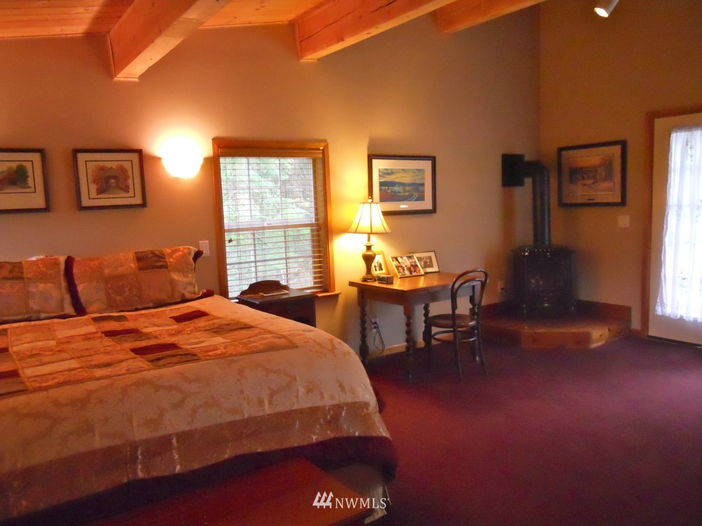 11176 Happy Valley Road Anacortes, WA 98221 - Photo 14 of 25 Gallery Image 14