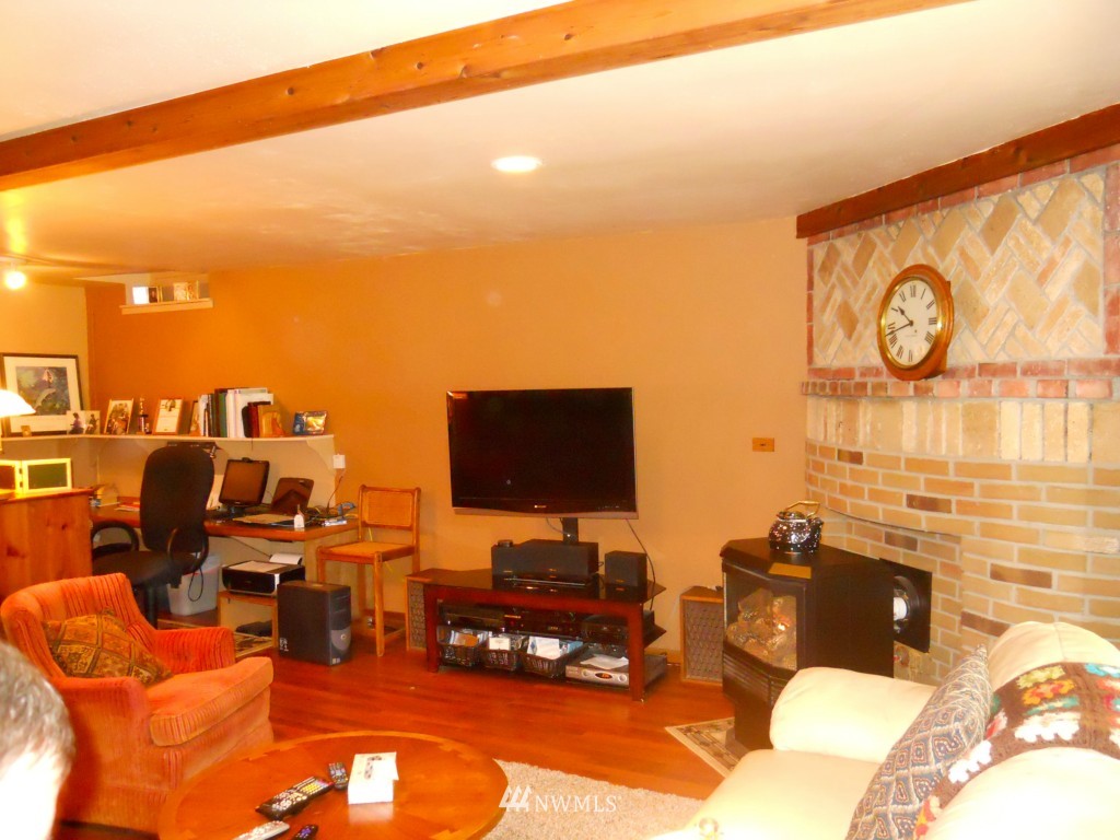 11176 Happy Valley Road Anacortes, WA 98221 - Photo 15 of 25 Gallery Image 15