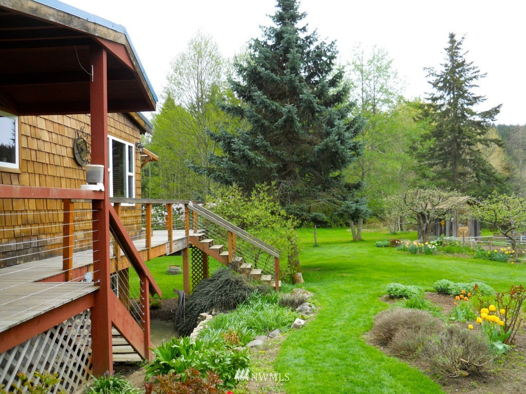 11176 Happy Valley Road Anacortes, WA 98221 - Photo 4 of 25 Gallery Image 4