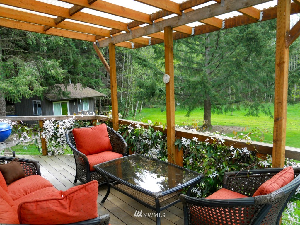 11176 Happy Valley Road Anacortes, WA 98221 - Photo 5 of 25 Gallery Image 5