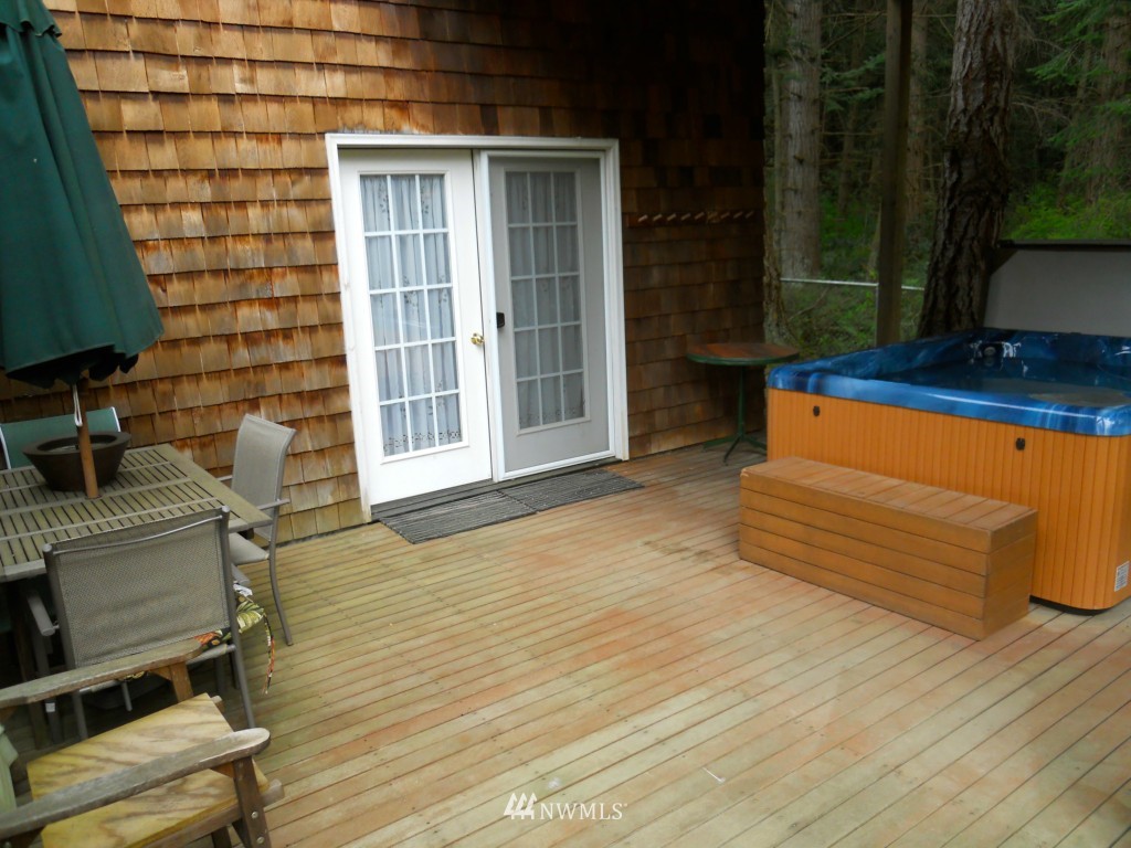 11176 Happy Valley Road Anacortes, WA 98221 - Photo 6 of 25 Gallery Image 6
