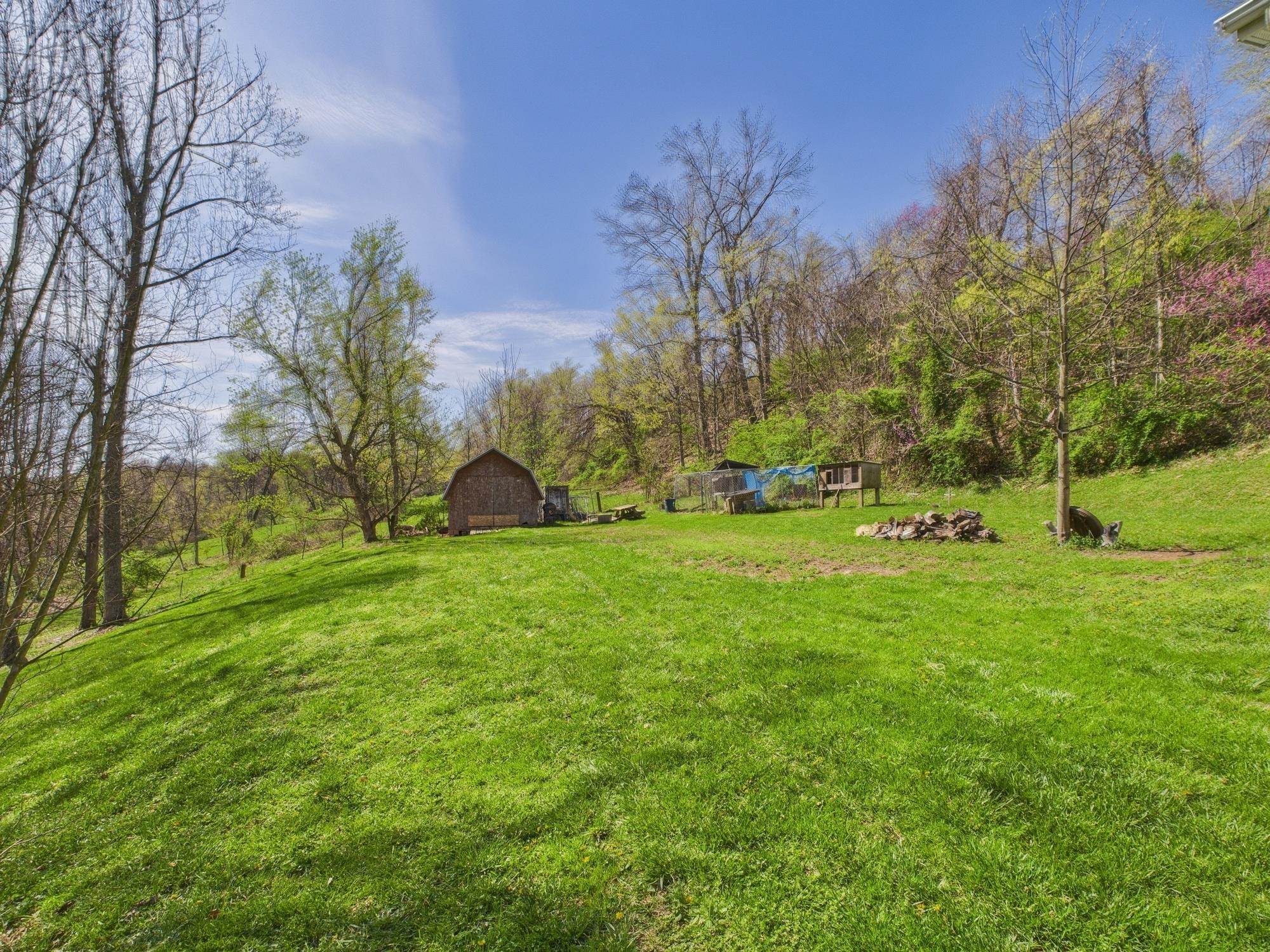 7171 Union Ridge Road Glenwood, WV 25520 - Photo 19 of 21 Gallery Image 19