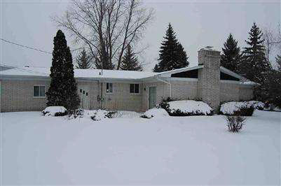 9359 Bennett Lake Road Fenton, MI 48430 - Photo 2 of 3 20239412-1.JPG
