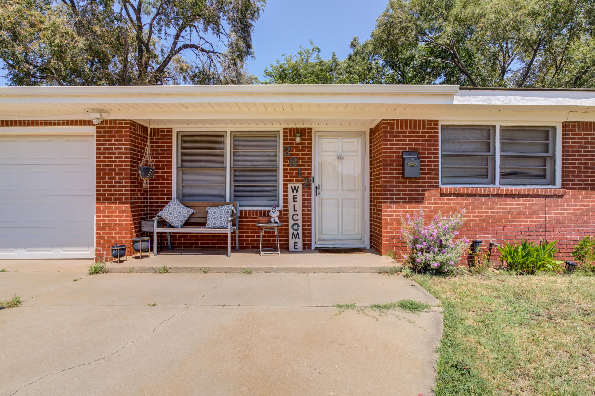 2812 62nd Street Lubbock, TX 79413 - Photo 4 of 45 DSC05287_8_9
