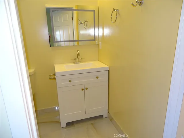 $3,500 | 16432 Halsted Street, North Hills, CA 91343