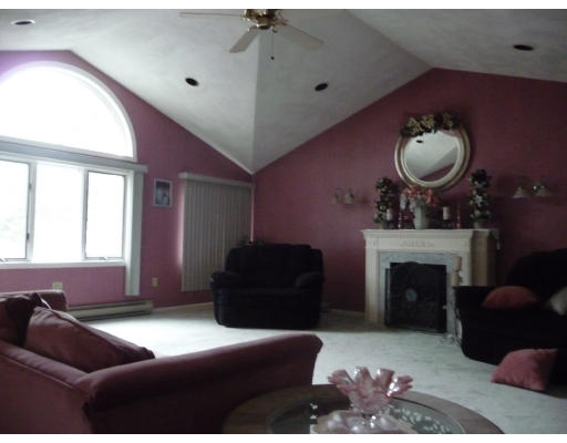 5 Hamilton Road Peabody, MA 01960 - Photo 3 of 9 Gallery Image 3