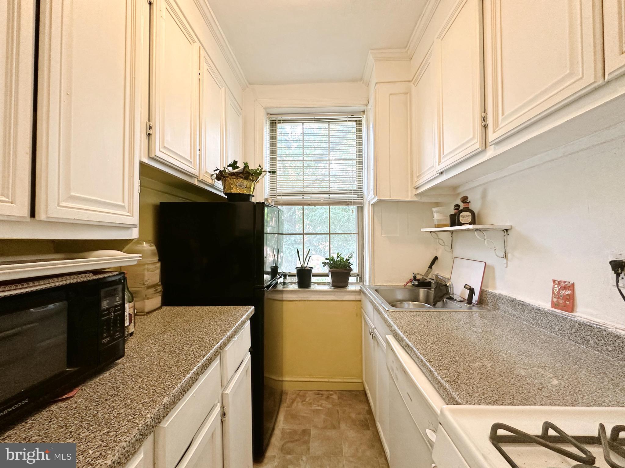 1404 Tuckerman Street Northwest, Unit 202 Washington, DC 20011 - Photo 6 of 10