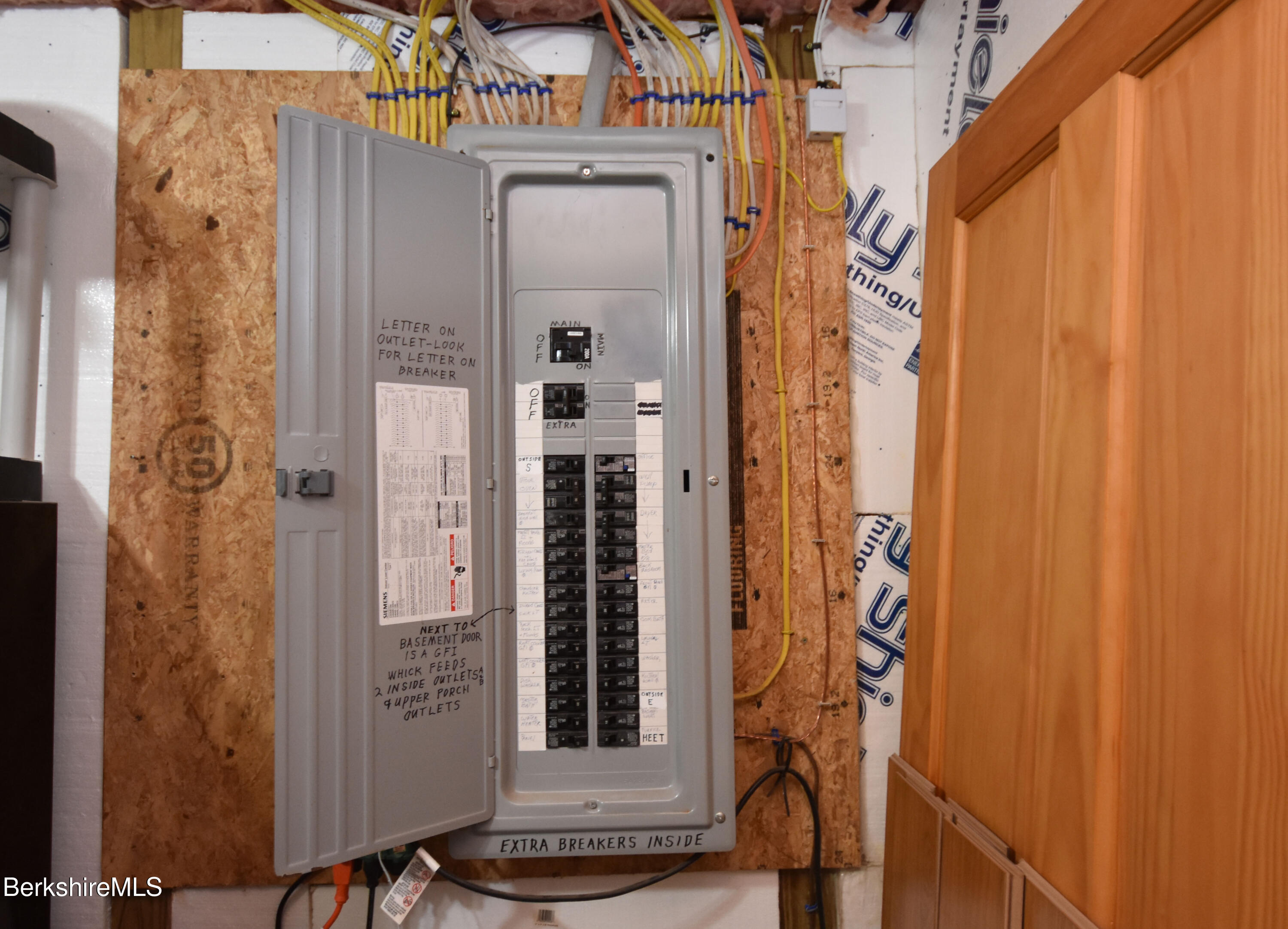 136 North Washington State Road Washington, MA 01223 - Photo 23 of 40 a door with a door
