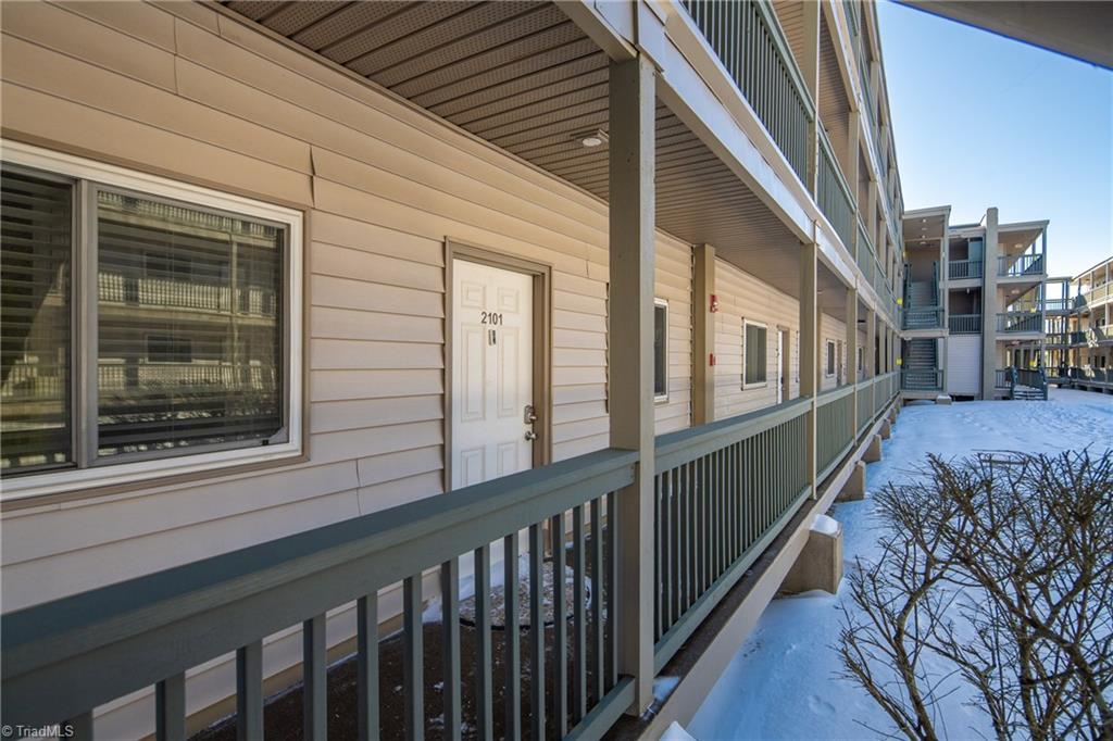 301 Pinnacle Inn Road, Unit 2101 Beech Mountain, NC 28604 - Photo 3 of 50 Unit 2101 - Convenient First Floor Location