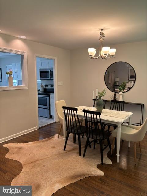 4625 Hawksbury Road Pikesville, MD 21208 - Photo 2 of 9 dining room