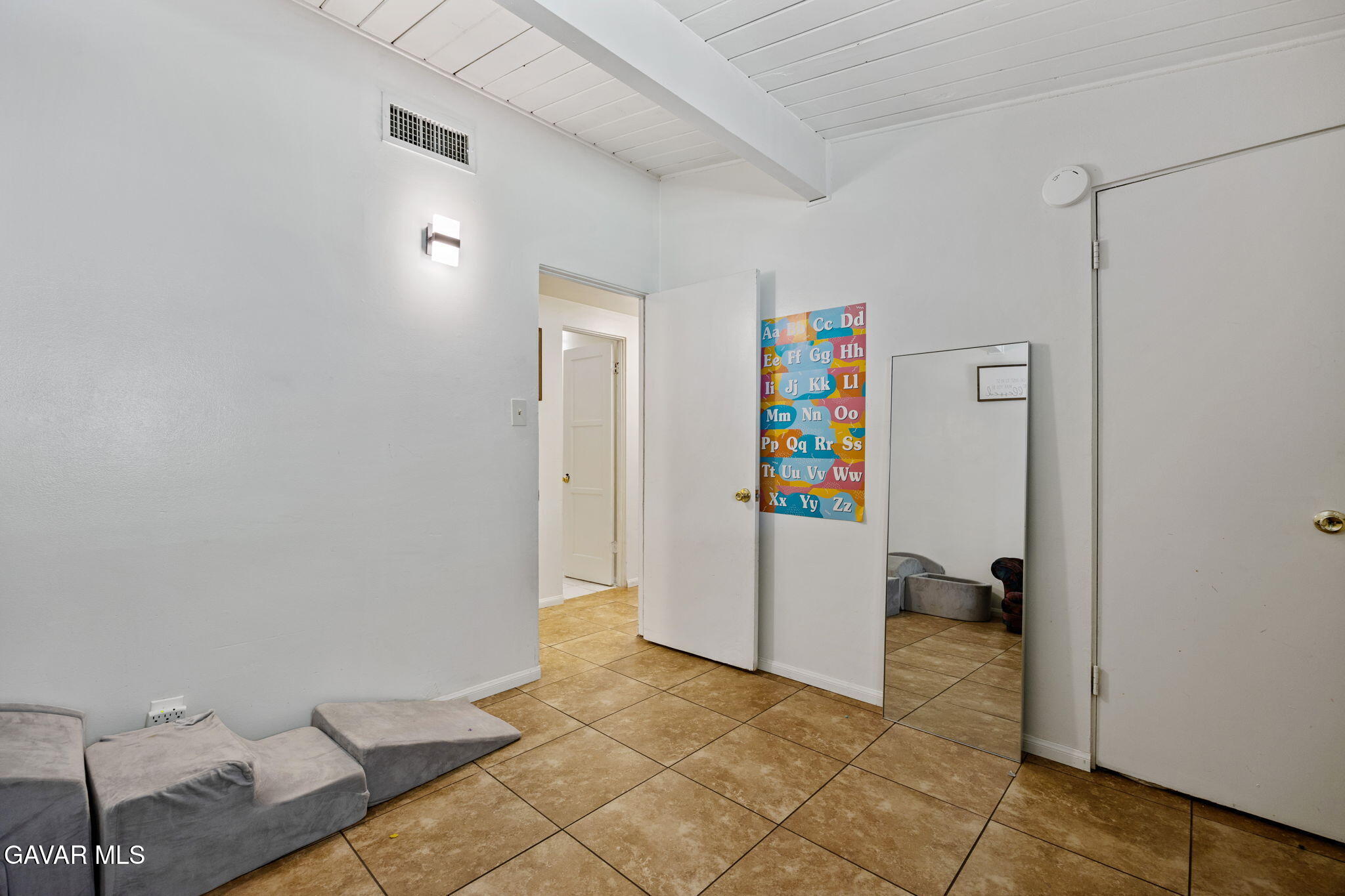 6579 Hillside Avenue Riverside, CA 92504 - Photo 21 of 34 21-web-or-mls-IMG_9554