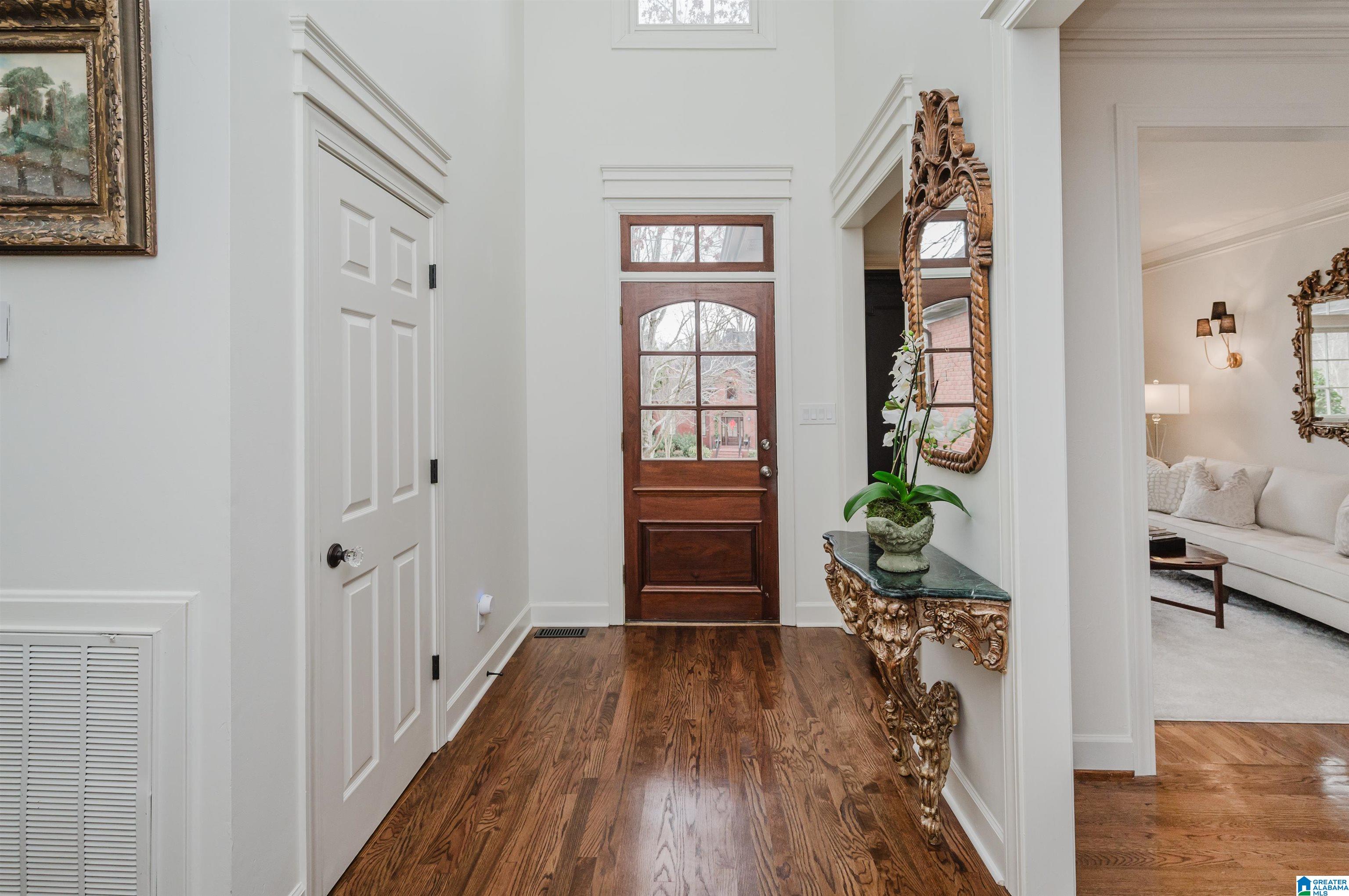 714 Park Ridge Circle Birmingham, AL 35242 - Photo 5 of 81
