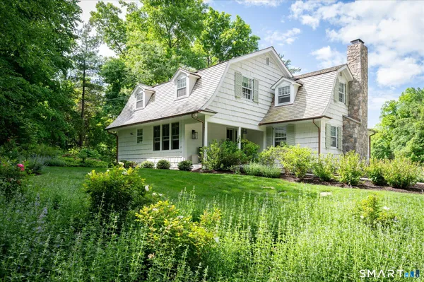 $995,000 | 127 Limekiln Road, Redding, CT 06896