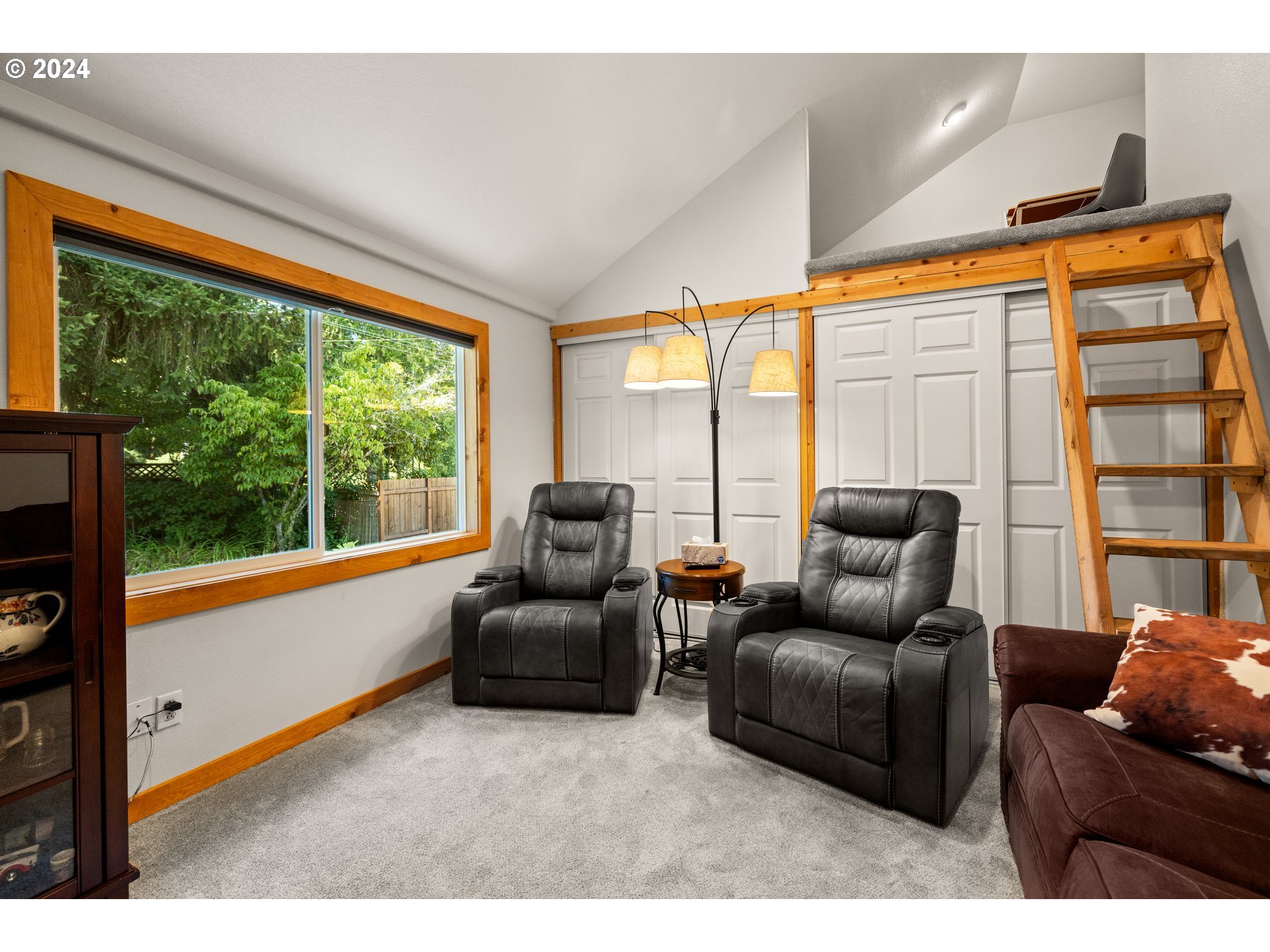 34858 South Dickey Prairie Road Molalla, OR 97038 - Photo 22 of 48 Bedroom