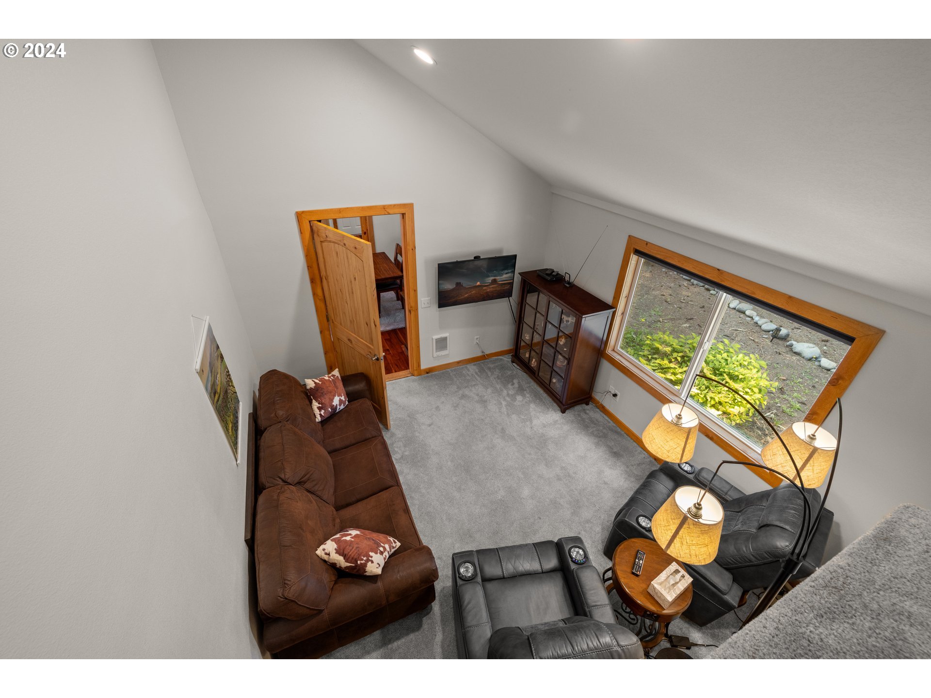 34858 South Dickey Prairie Road Molalla, OR 97038 - Photo 23 of 48 Bedroom