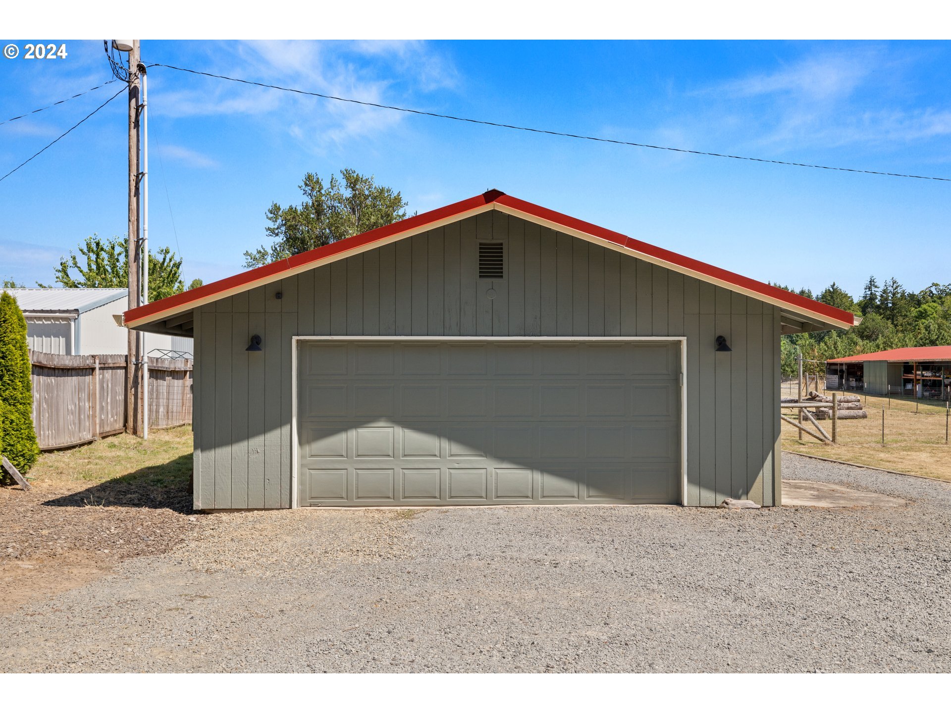 34858 South Dickey Prairie Road Molalla, OR 97038 - Photo 27 of 48 Garage