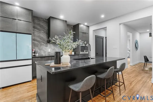 $950,000 | 2905 West Grace Street, Richmond, VA 23221