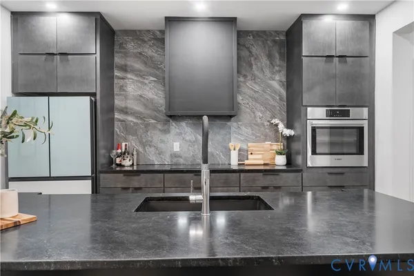 $950,000 | 2905 West Grace Street, Richmond, VA 23221