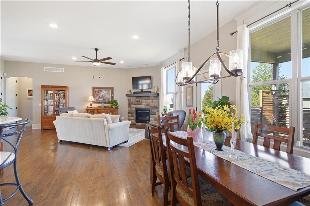 17710 Mission Ridge Smithville, MO 64089 - Photo 11 of 38