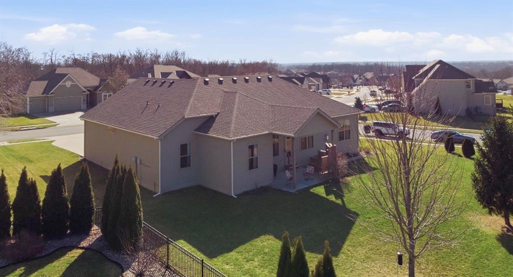 17710 Mission Ridge Smithville, MO 64089 - Photo 35 of 38