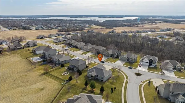 $625,000 | 17710 Mission Ridge, Smithville, MO 64089