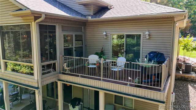 $650,000 | 84 Beacon Hill Drive, Lake Ozark, MO 65049