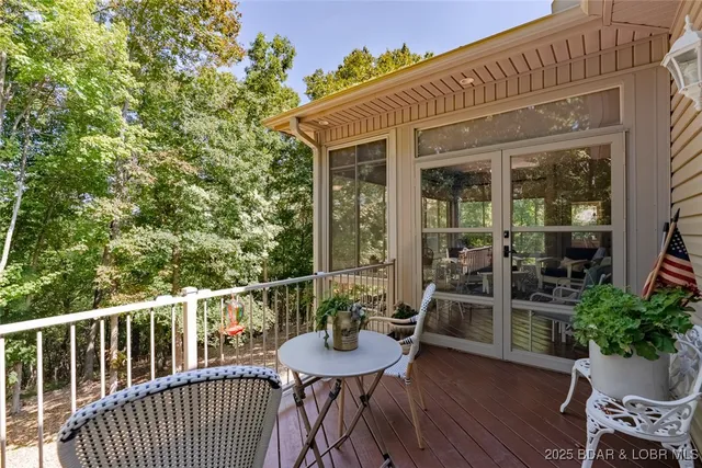 $650,000 | 84 Beacon Hill Drive, Lake Ozark, MO 65049